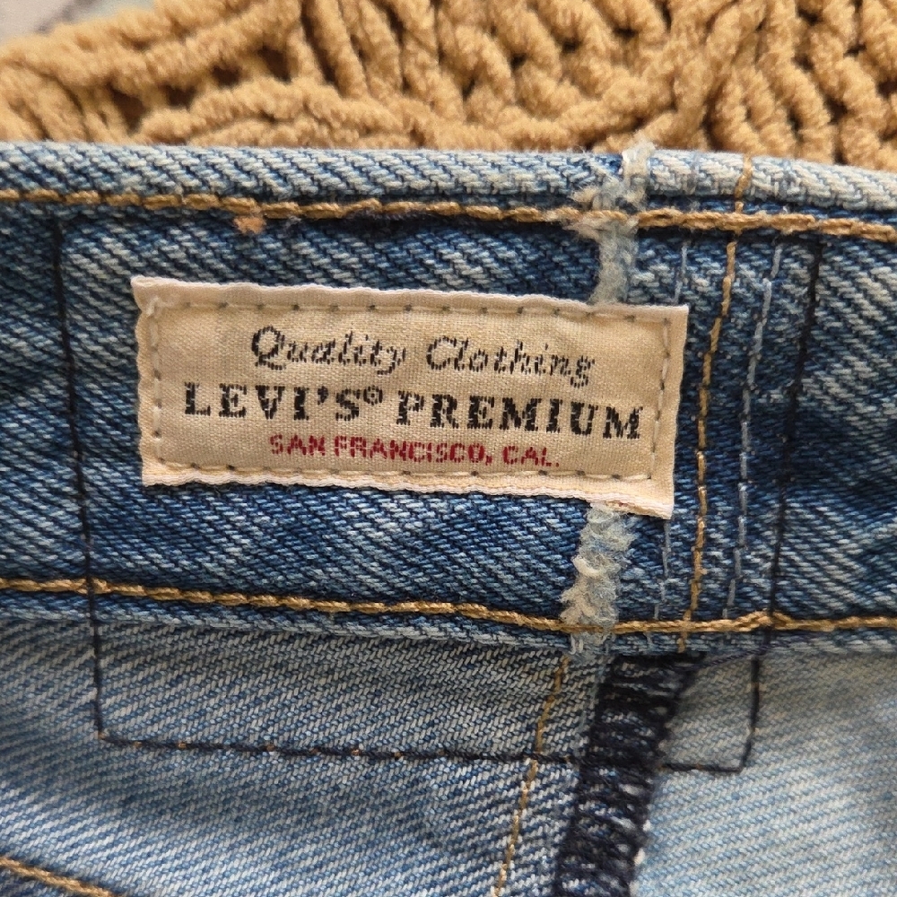 Levi's Premium Two-Tone Recrafted Baggy Dad Jeans - Size 28 - Picture 9 of 13